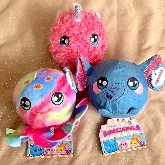 Brand New Set of 3 Squeezamals Series 3 Scented Squish Toys Slow Rise Pets - Picture 1 of 14